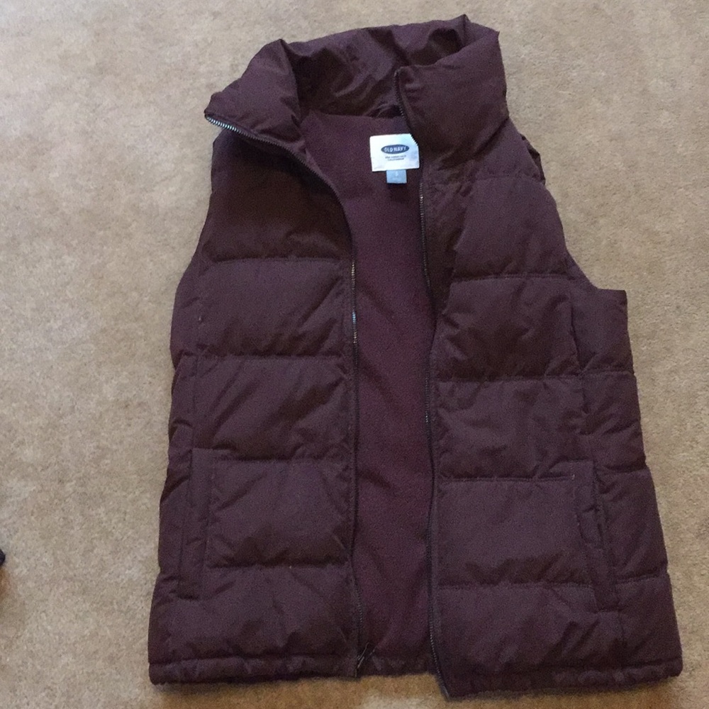 Old Navy Puffer vest